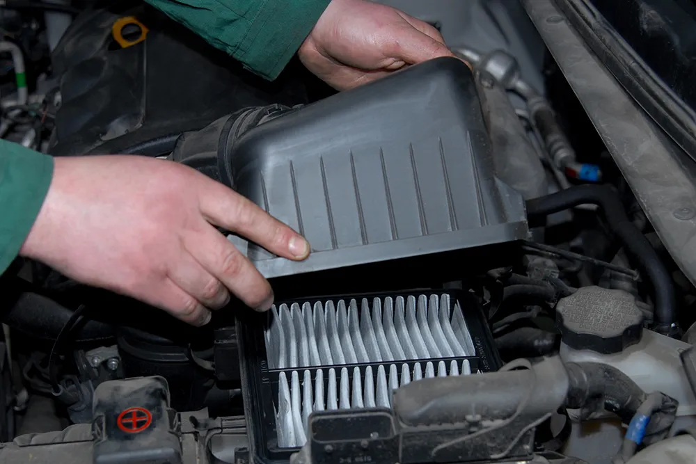 Maximizing Performance: The Role Of Filter And Fluid Service In Your Vehicle